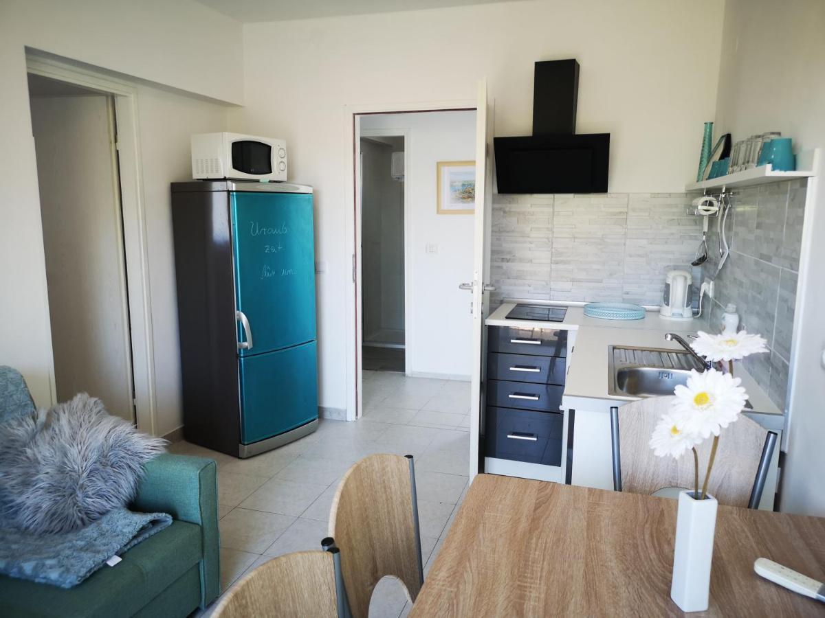 Chillout Apartments With Pool Patricia Fažana Екстериор снимка