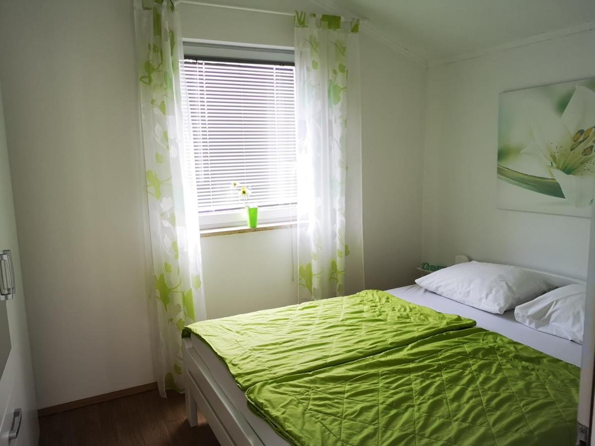 Chillout Apartments With Pool Patricia Fažana Екстериор снимка