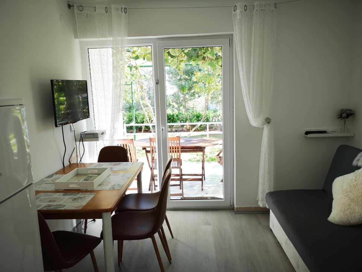 Chillout Apartments With Pool Patricia Fažana Екстериор снимка
