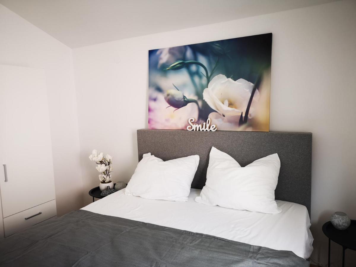 Chillout Apartments With Pool Patricia Fažana Екстериор снимка