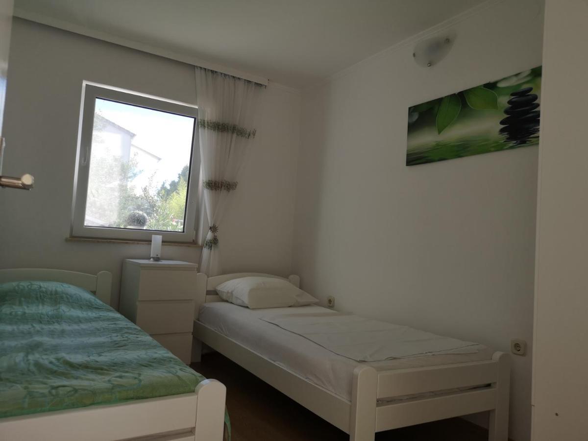 Chillout Apartments With Pool Patricia Fažana Екстериор снимка