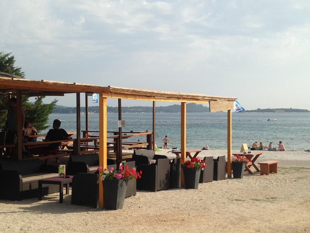 Chillout Apartments With Pool Patricia Fažana Екстериор снимка